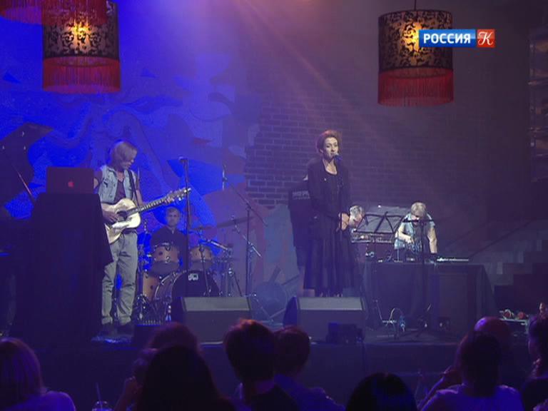 Фото абажуров для выставки "Музыка на костях" для музея "Гараж" Фото абажуров для выставки "Музыка на костях" для музея "Гараж"